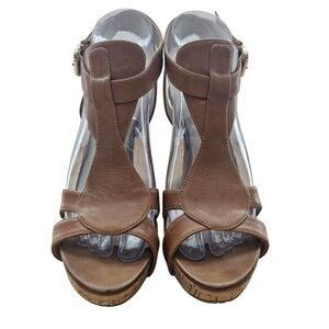 Guess Womens Medium Brown Leather Wultima 8.5M Heels Wedges Shoes